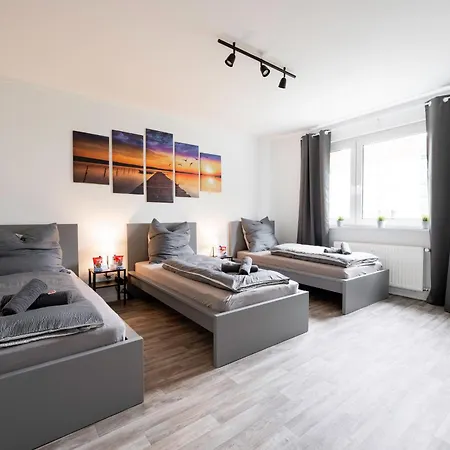 Monteursuite- Komfort In *
